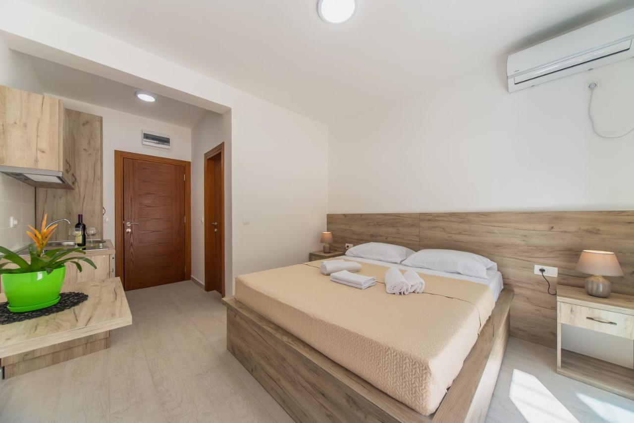 Grejm Lux Family Apartments Петровац Экстерьер фото
